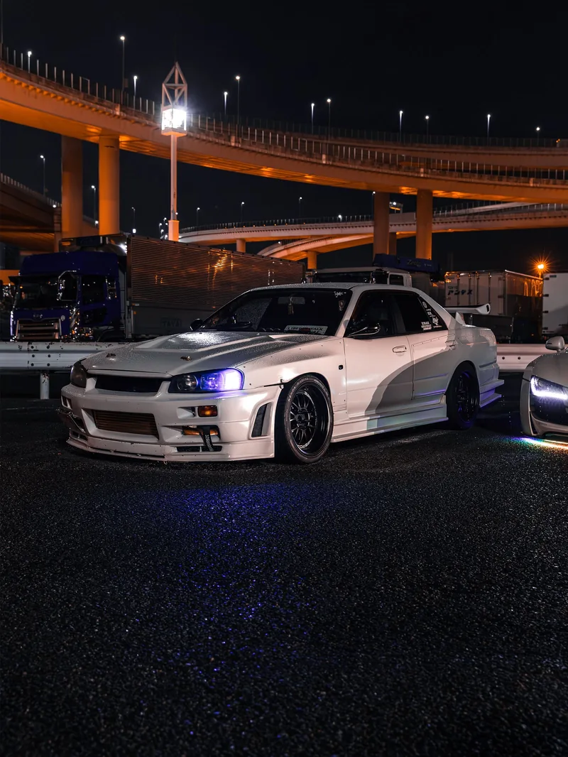 HIVE R34 Skyline in Japan